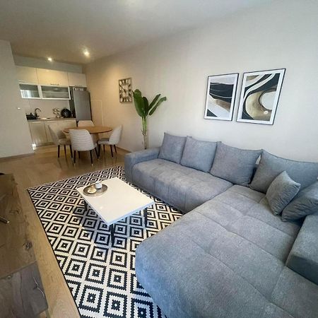 Aura City Apartment 포드고리차 외부 사진