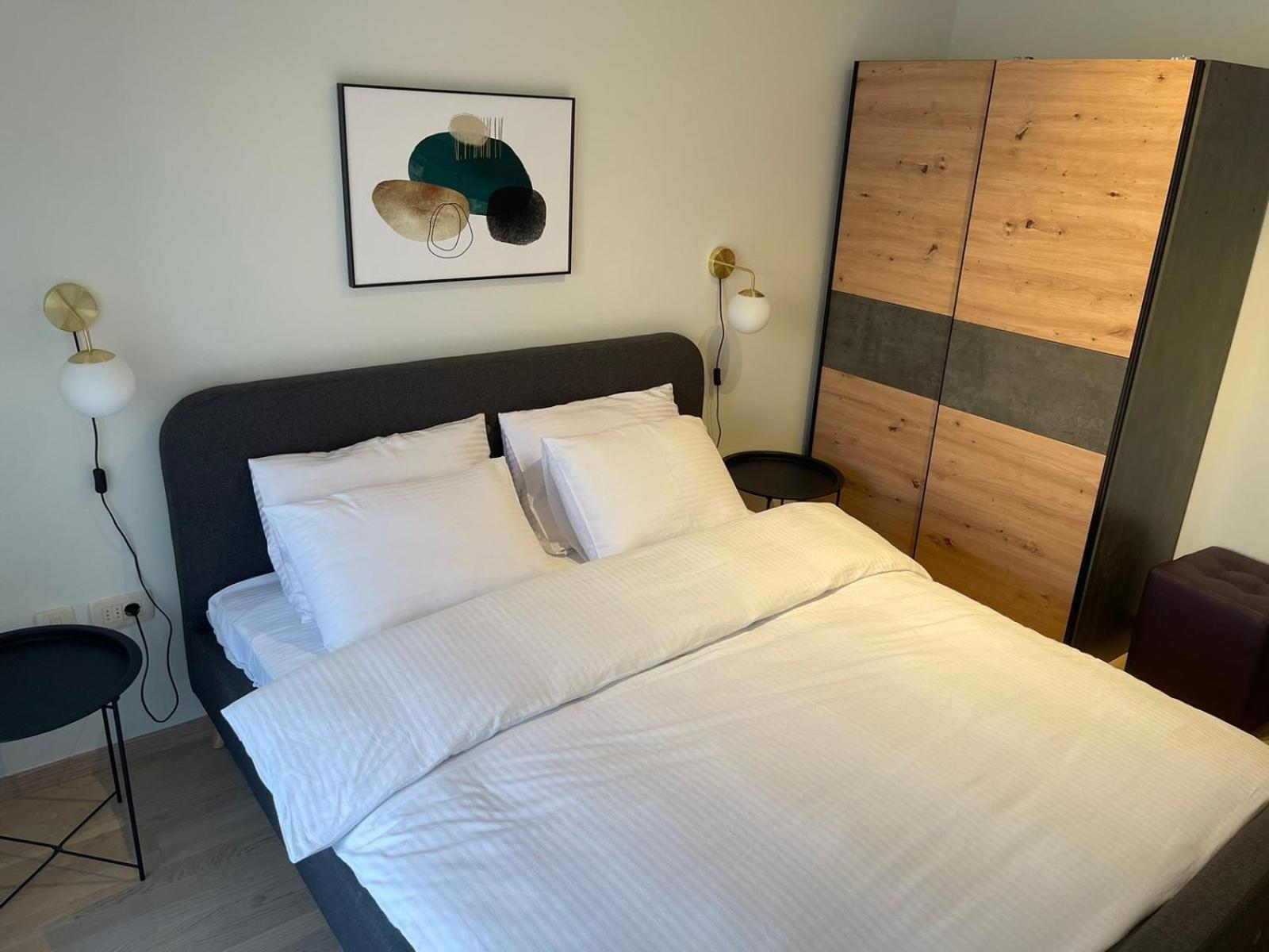 Aura City Apartment 포드고리차 외부 사진